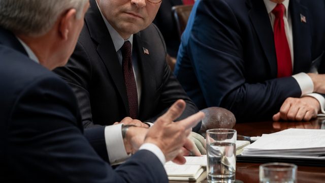 Republican Leaders Urge Trump to Acknowledge Political Reality