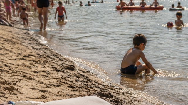 Tragic Heat Wave in France Highlights Drowning Risks for Young Swimmers | poker855 online, bbm88 lin