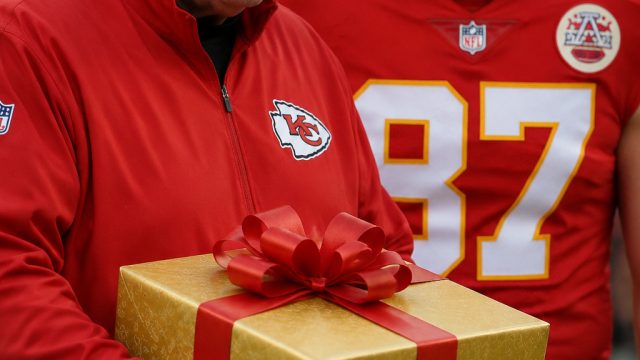 Andy Reid Shares Unique Wedding Gift Plans for Travis Kelce | deposit 5k bonus 15k, dewa toto togel