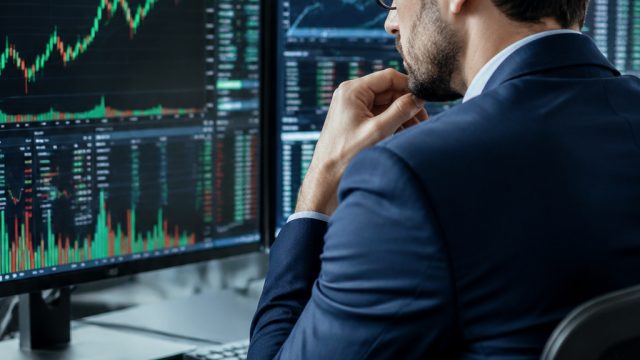 Tech Stocks Rebound: A Resilient Market Amidst Economic Shifts